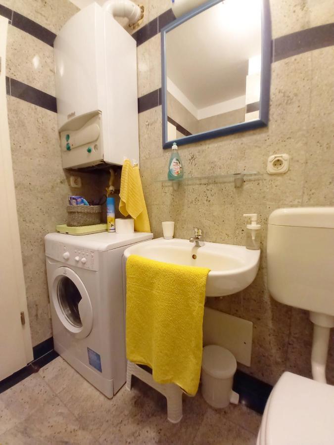 Apartment Lungomare Pula Extérieur photo